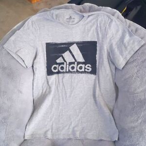 Men's Adidas amplifier tshirt gray size medium